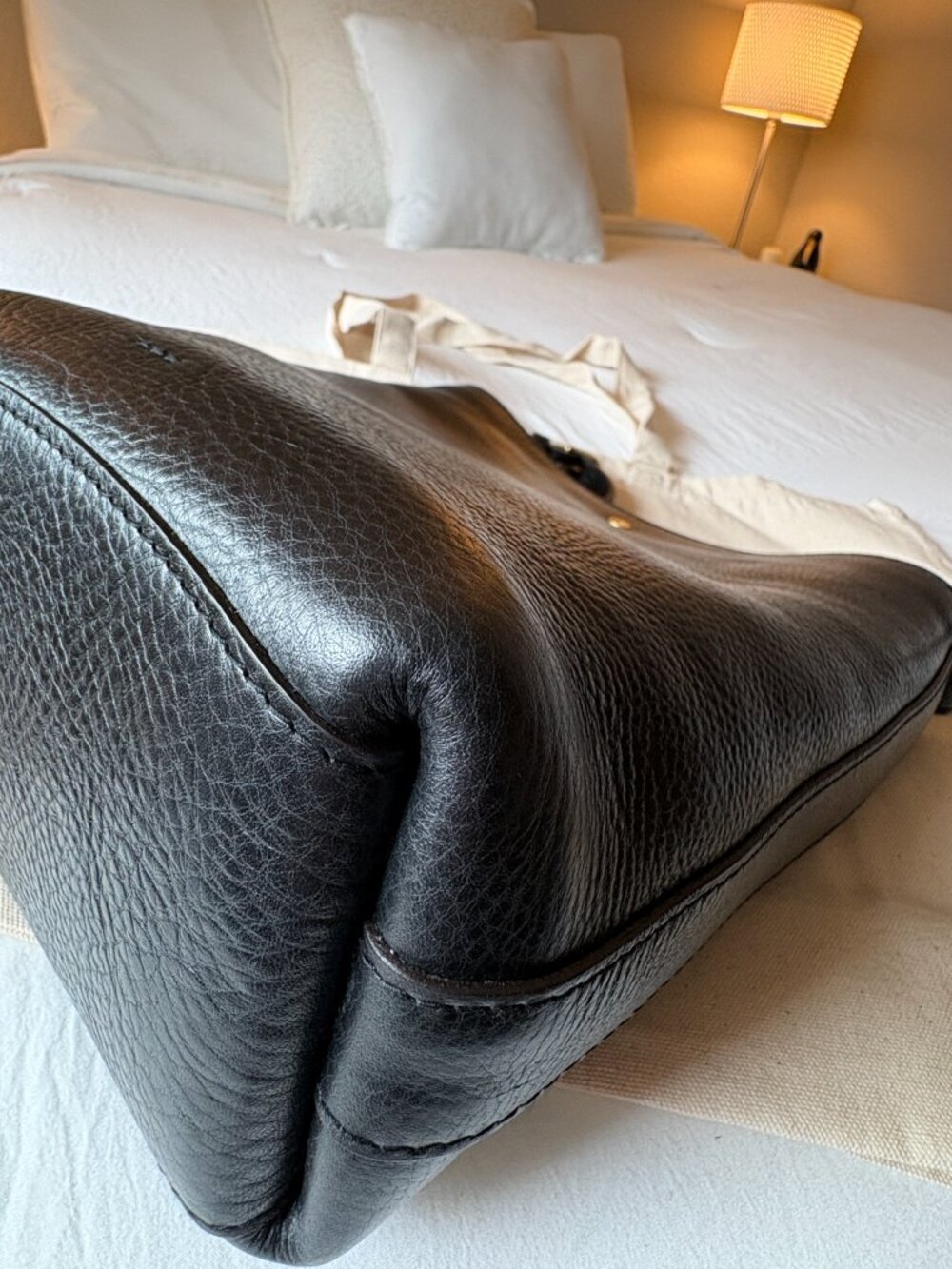 Lindquist Little Lee in Black Leather - Picture 6 of 11